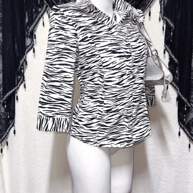 오네갸루 고스펑크 지브라 애니멀패턴 셔츠 블라우스 시부야 핀터 헤이세이