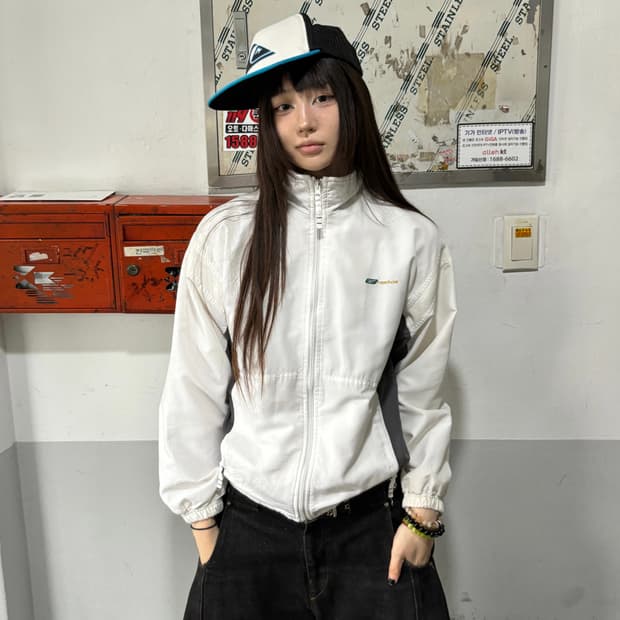  90s REEBOK 올드스쿨 배색 화이트 윈드브레이커  