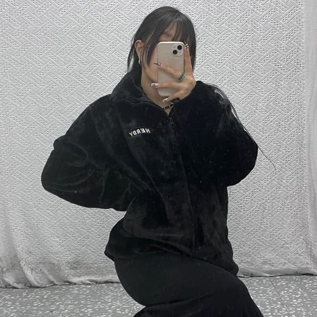 널디 빈티지 모던시크 빅로고 퍼 자켓 M C07772