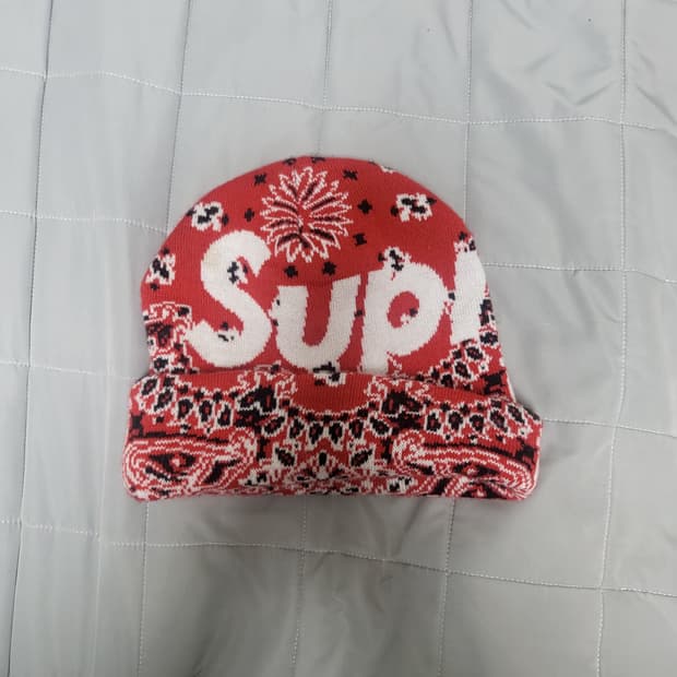 슈프림 반다나 비니