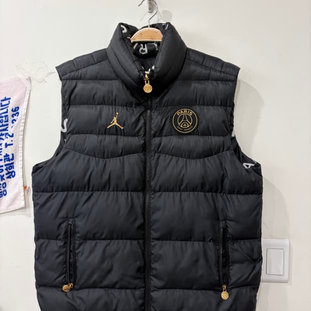 나이키조던 FW20 파리생제르망 패딩조끼 베스트