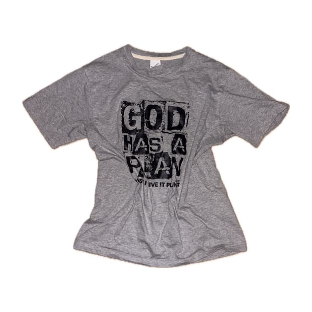 printed gray T-shirt