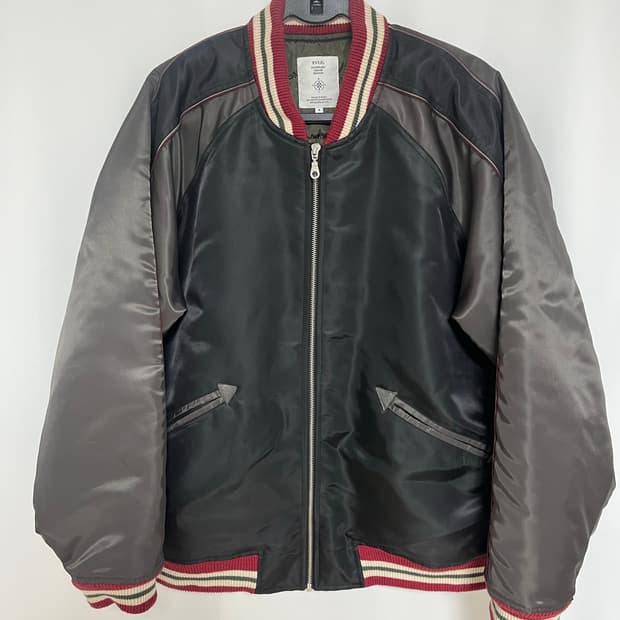 엔벨로프 바시티 블랙