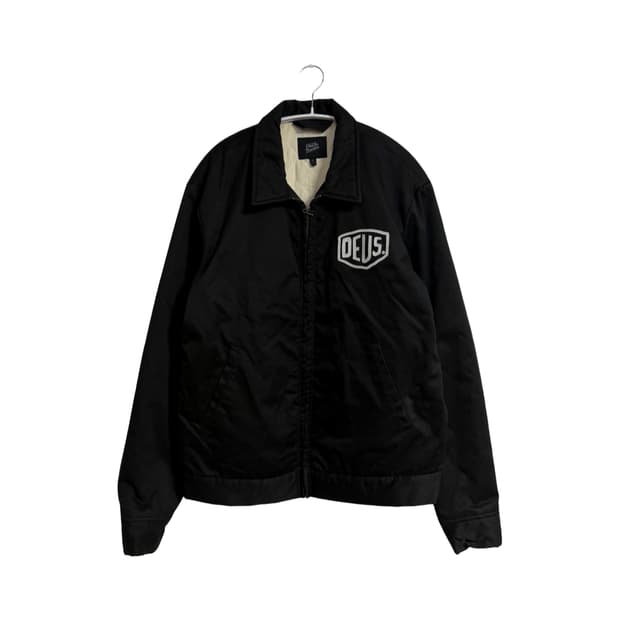 데우스 엑스 마키나 자켓