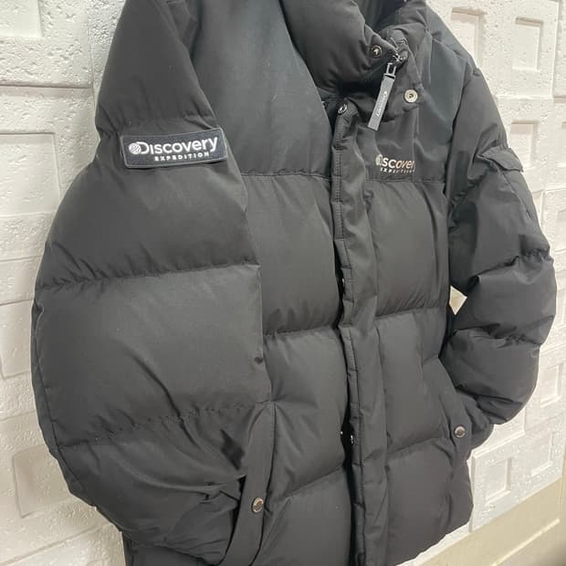 디스커버리 블랙 숏패딩