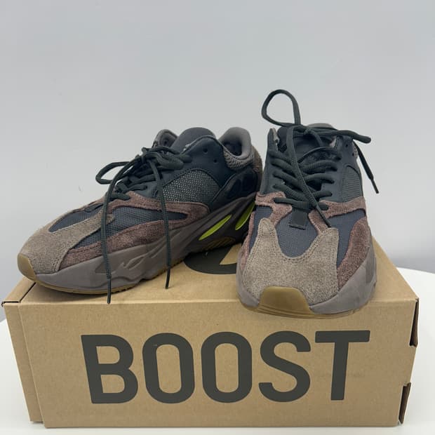 이지 700 모브