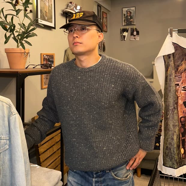 90-00’s Giorgio Armani heavy wool knit