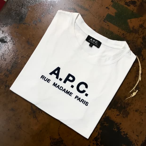 아페쎄 시그니처 로고 화이트 숏 슬리브 여성 55 66 남성 97 사이즈