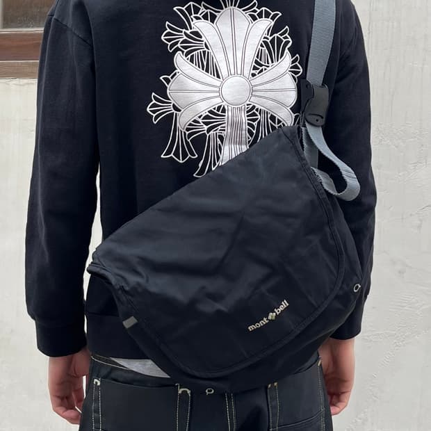 몽벨 00s 아카이브 메신저백