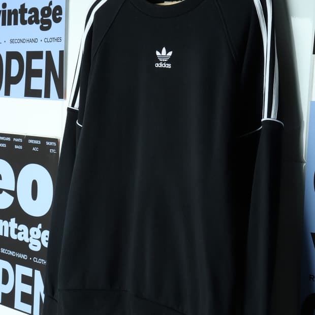 (L-XL) 아디다스 맨투맨 티셔츠 불꽃 검흰 삼선 메인로고-H31096