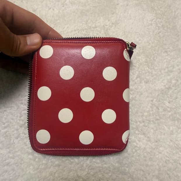 꼼데가르송 지갑 폴카 닷 월렛