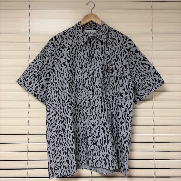와코마리아 x 디키즈 레오파드 버튼업 반팔 워크 셔츠 그레이 M