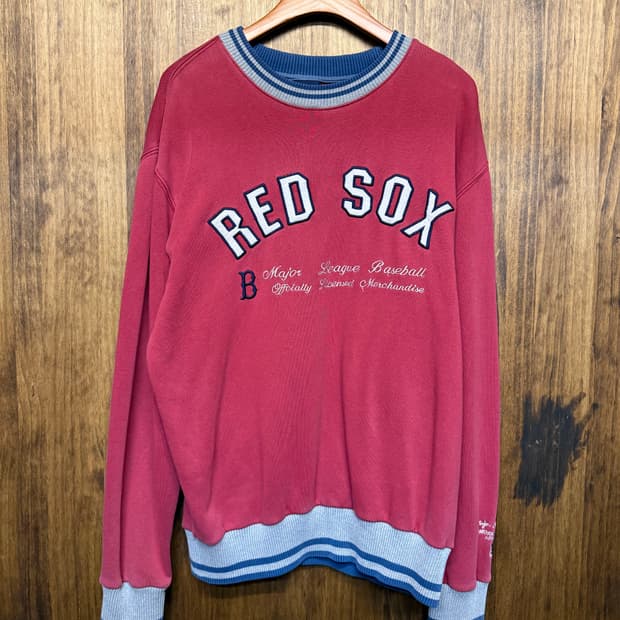 MLB embroidered sweatshirt