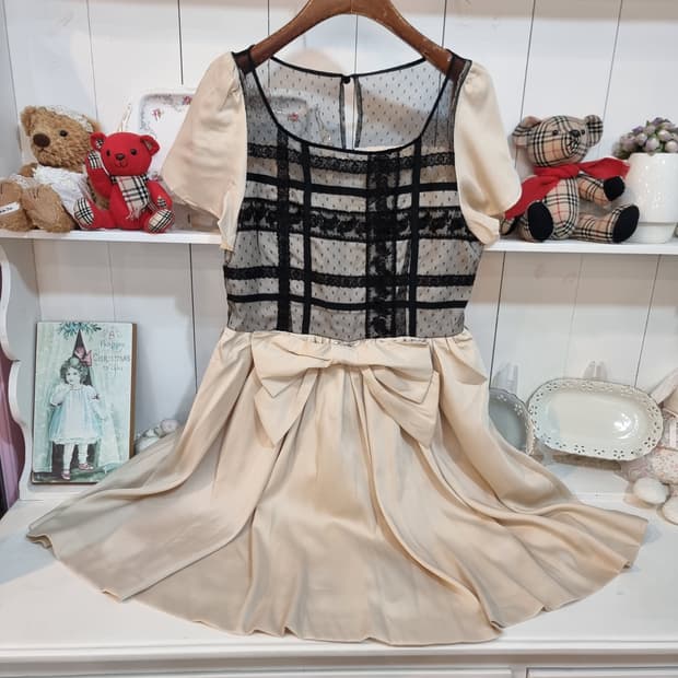 블랙 레이스 배색 쉬폰 원피스