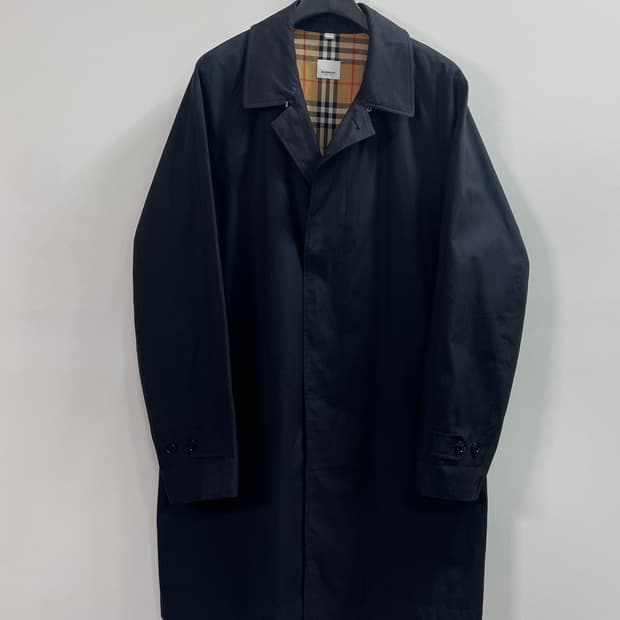 버버리 신형 네이비 싱글 트렌치코트 (on.359)  