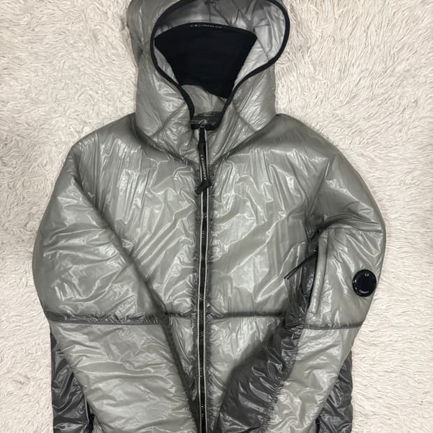 [M] cp컴퍼니 프리마로프트 아웃라인 경량패딩