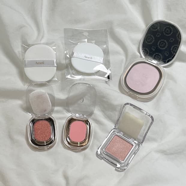 새상품+중고 ) 아멜리 파우터 섀도우 + 투에이엔 하이라이터