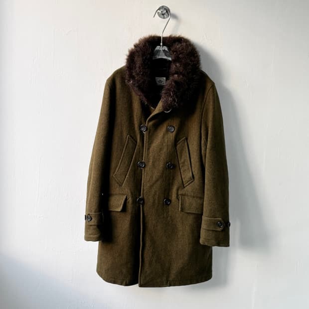 엔지니어드 가먼츠 올리브 울 매키노 코트