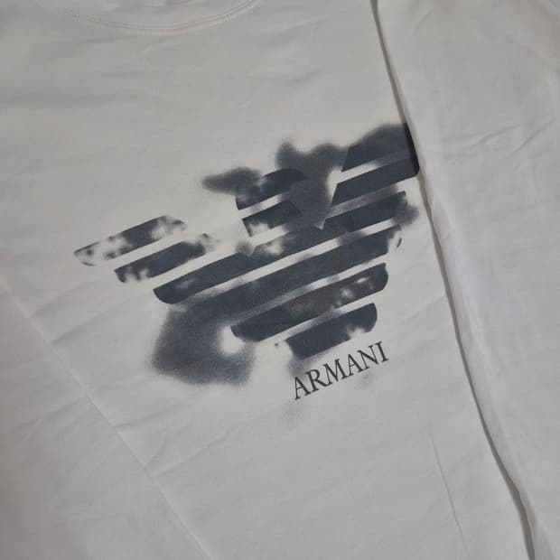 엠프리오 아르마니 슬리브