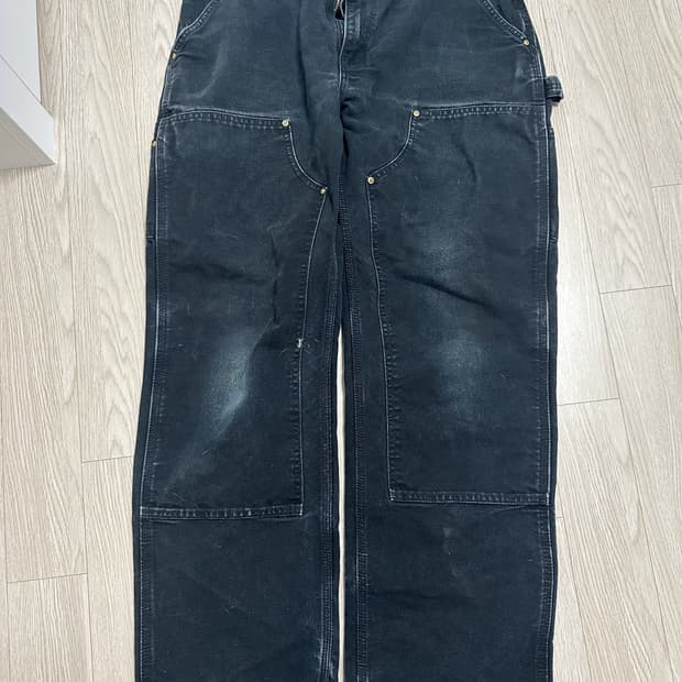 칼하트 더블니 블랙 34*32 판매합니다.