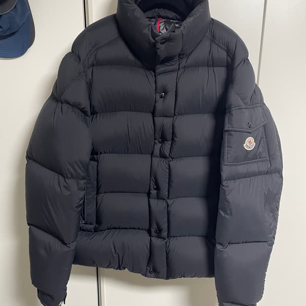 몽클레어 베제르 숏 다운 자켓 블랙 6사이즈