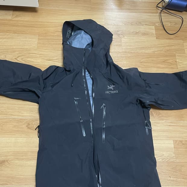 아크테릭스 바람막이