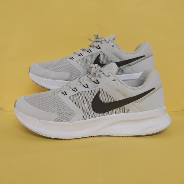 남성 나이키 런 스위프트3 런닝화, 운동화 (270)