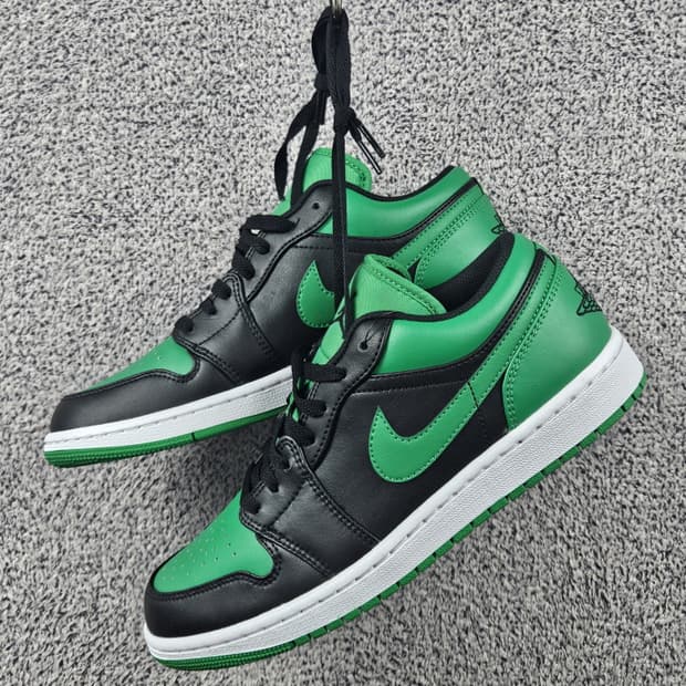 나이키 에어 조던 1 로우 럭키 그린 스니커즈 (265MM)/ 10650