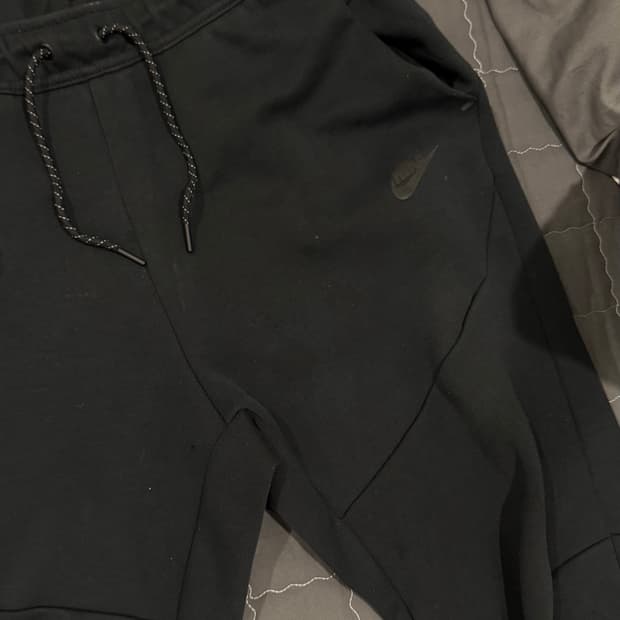 나이키 테크팩 바지