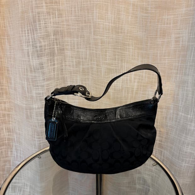 코치 패브릭 숄더백    