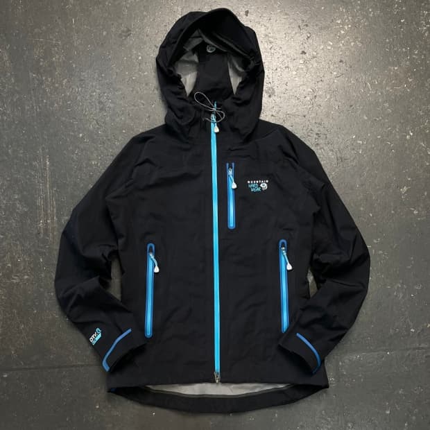 90 마운틴하드웨어 우먼스 바람막이