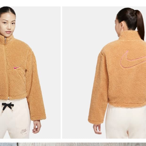 NIKE 나이키 벌키 후리스 크롭 자켓

최상 컨디션~