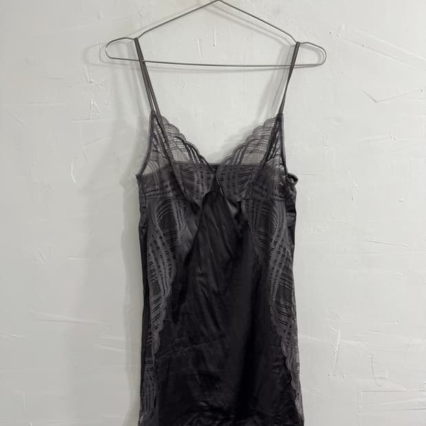 lace detail slip