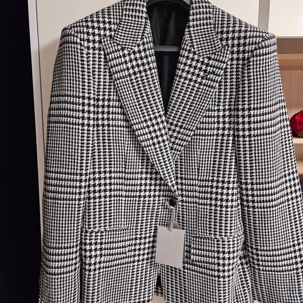 톰포드 아티쿠스 빅프린스웨일 자켓 52