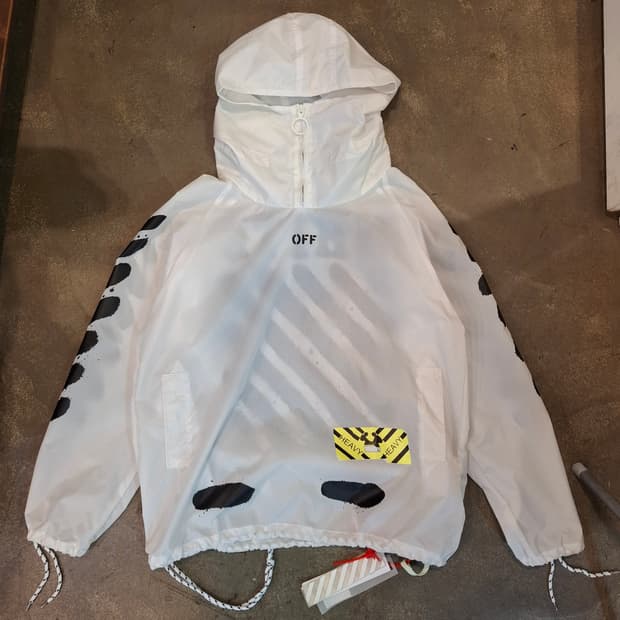 오프화이트 아노락