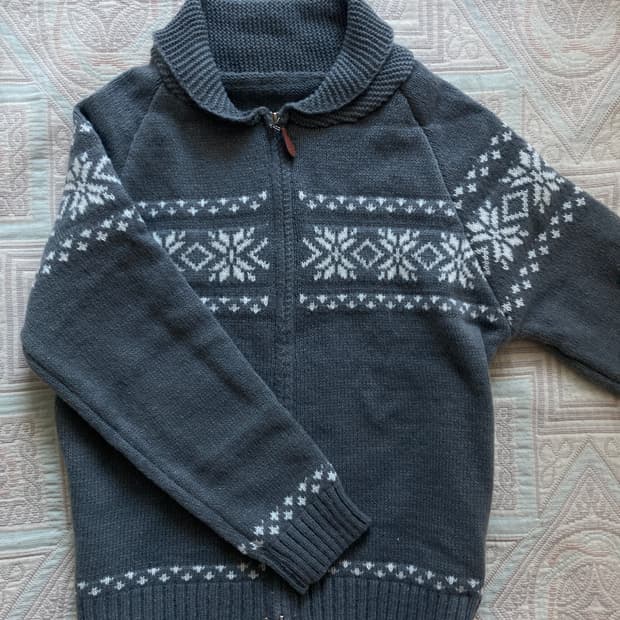 노르딕 눈꽃 패턴 니트 가디건