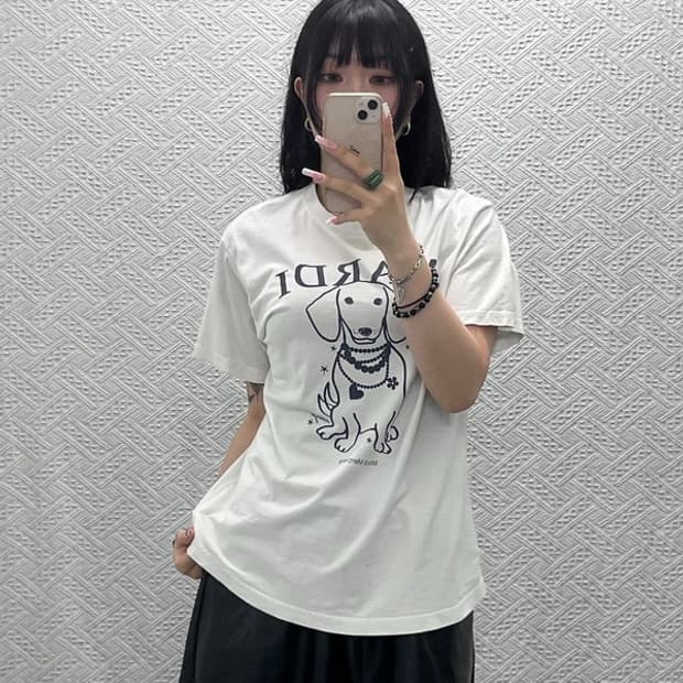마르디메크르디 스윙 더 테일 딴지 플라워 네클리스 반팔티 F C12260