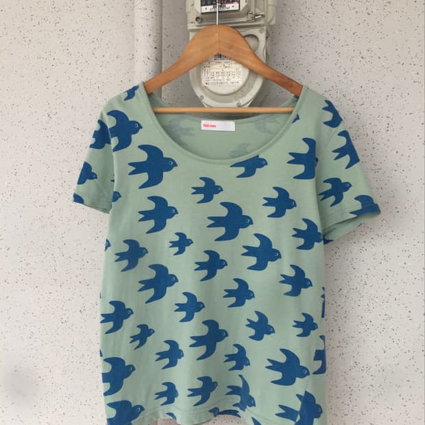 Ne-net deep round neck t-shirt