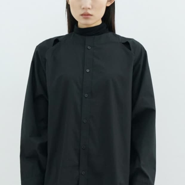 에센셜바이이큐엘 슬릿 셔츠 S 