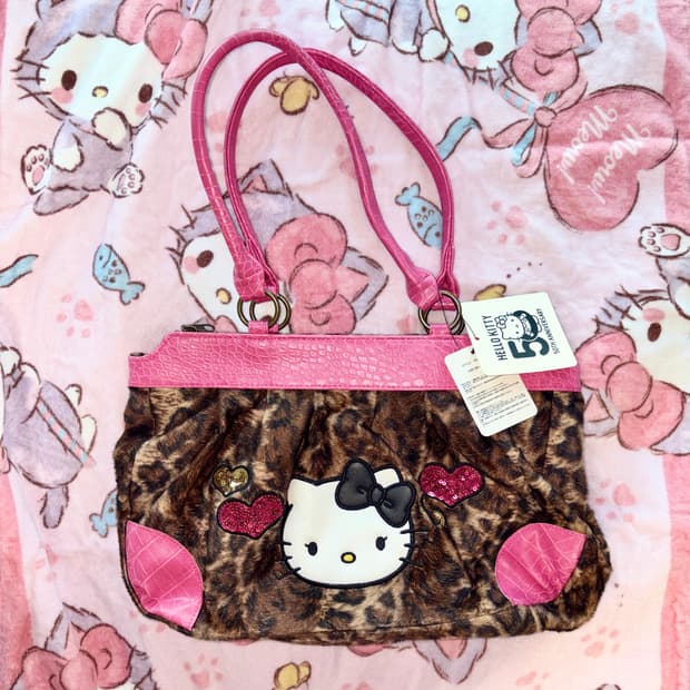 HELLO KITTY 스핀스 헬로키티 50주년 호피 레오파드 백 갸루