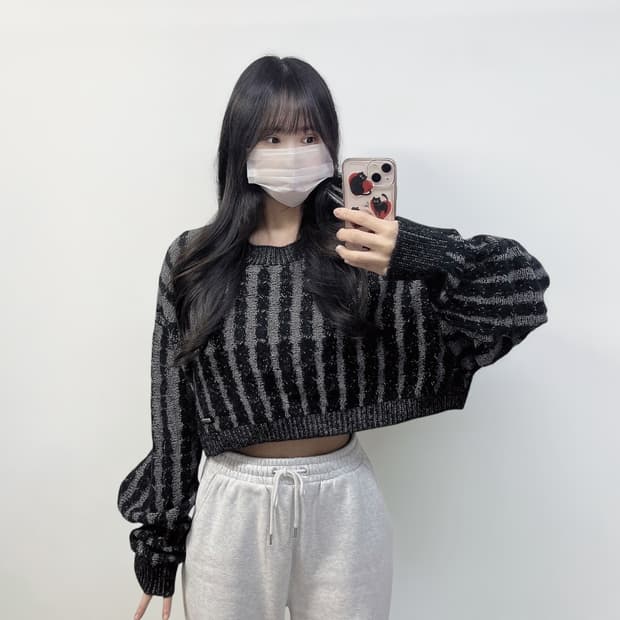 인사일런스 우먼 소프트 케이블 크롭 니트