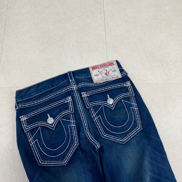  트루릴리전 빌리 빅 T 부츠컷 플레어 진 (34)  ﻿