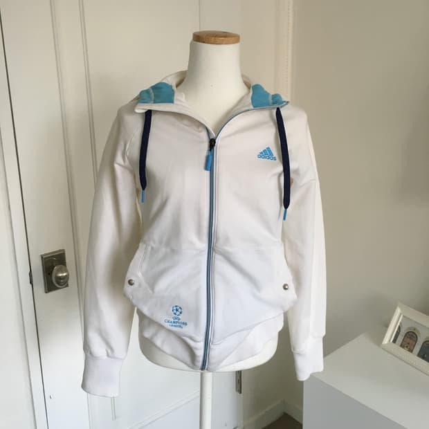 아디다스 챔피언스리그 화이트 후드집업