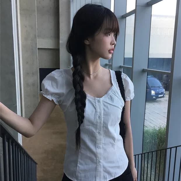 애니원모어 와드 코튼 레이스 퍼프 반팔 블라우스 아이보리