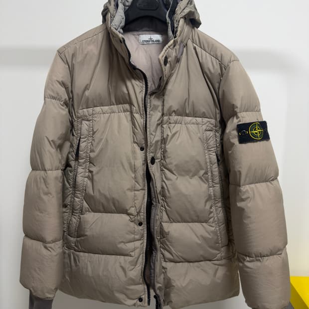 [백화점판, XL] 스톤아일랜드 크링클랩스 패딩 샌드