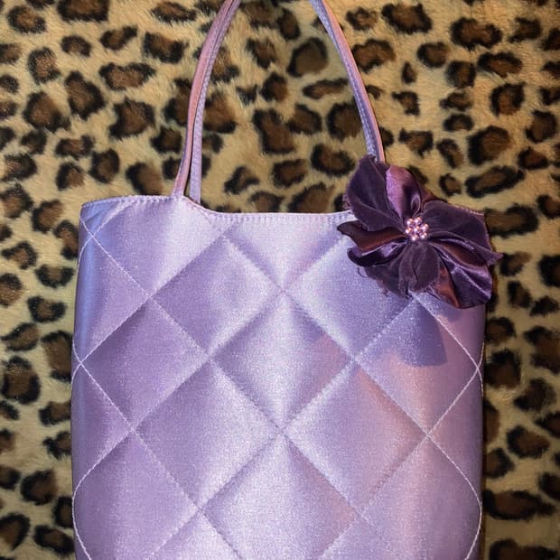 jpn 퍼플 코사지 새틴 백