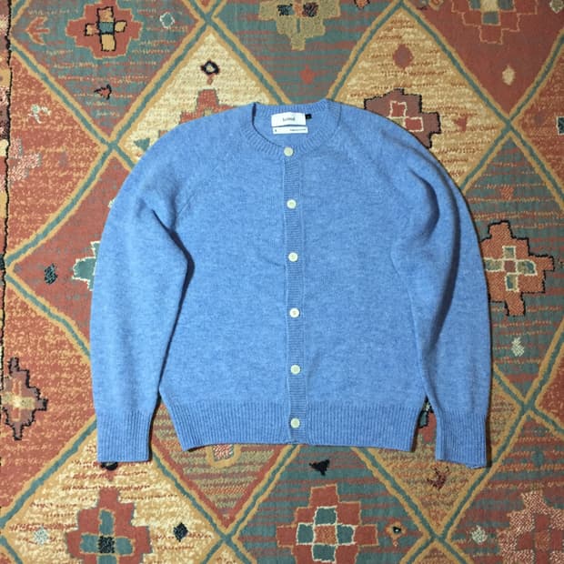 새상품 니티드 쉐기독 울 가디건