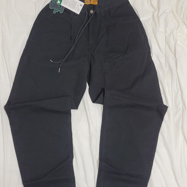 [새상품][M] 비에스래빗 미드90 배기 코튼 팬츠 블랙