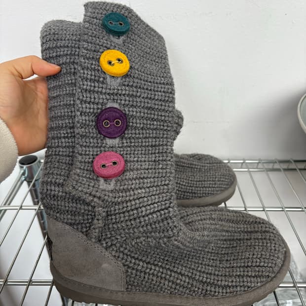 어그 색단추 부츠