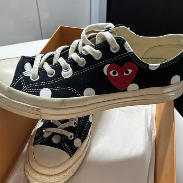 [정품] 컨버스 X 꼼데가르송 플레이 척 70 로우 도트 블랙 265